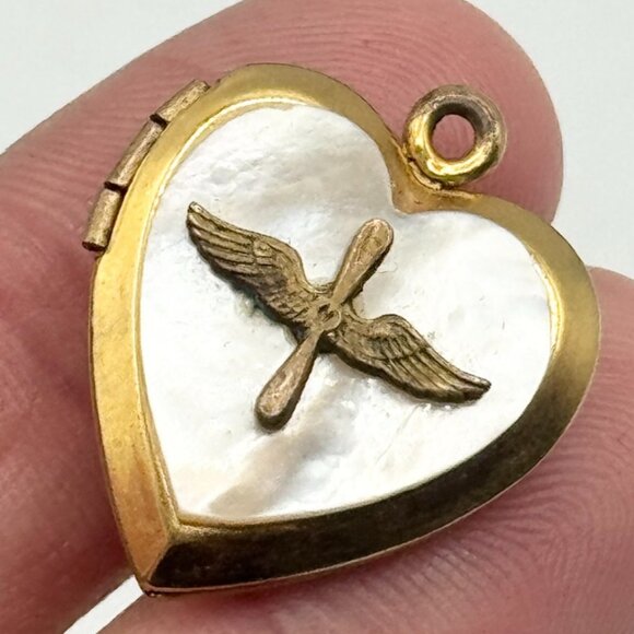 Vintage WWII Army Air Corps Mother of Pearl Heart Gold Filled Locket - Picture 1 of 5